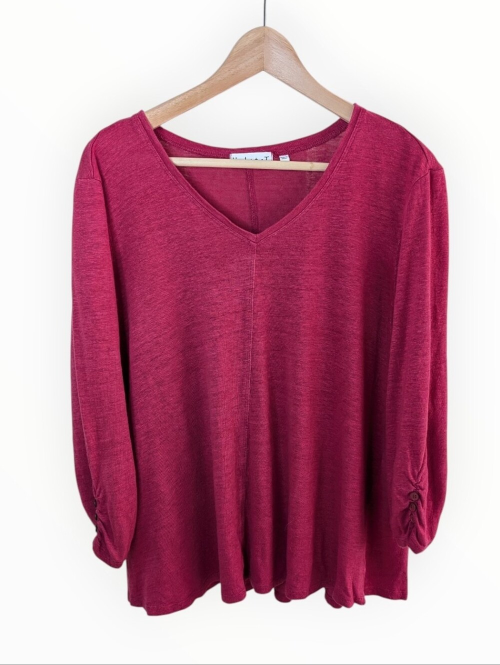 Habitat V-Neck Linen Knit Top in Berry Small